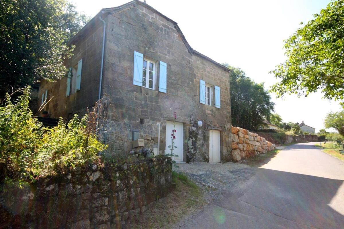 Maison De Vacances A Lissac-Sur-Couze Lissac-sur-Couze Exterior foto
